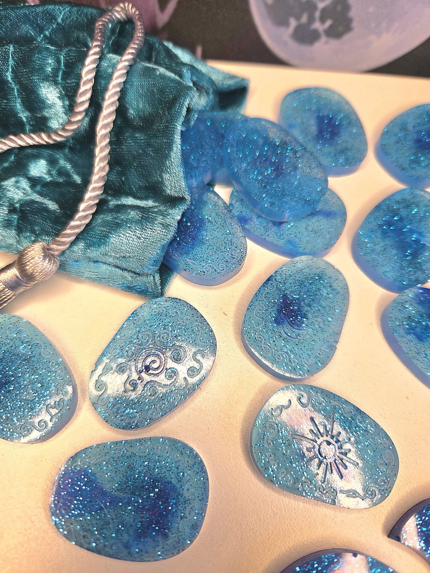 MoonPhases +WitchRunes