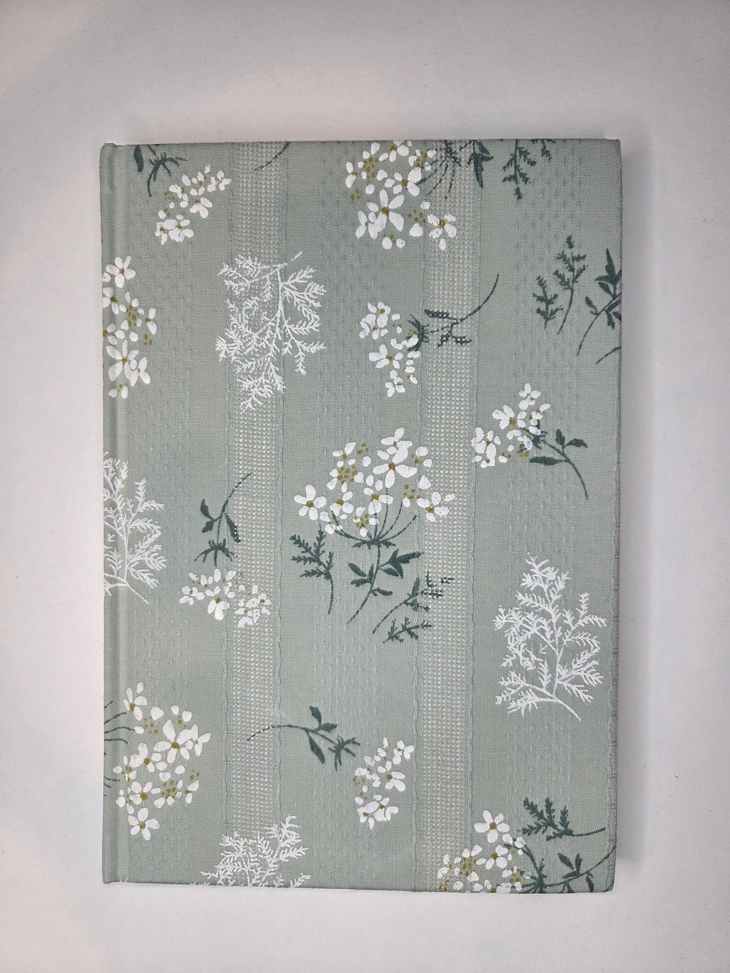 Sage Daisies Journal