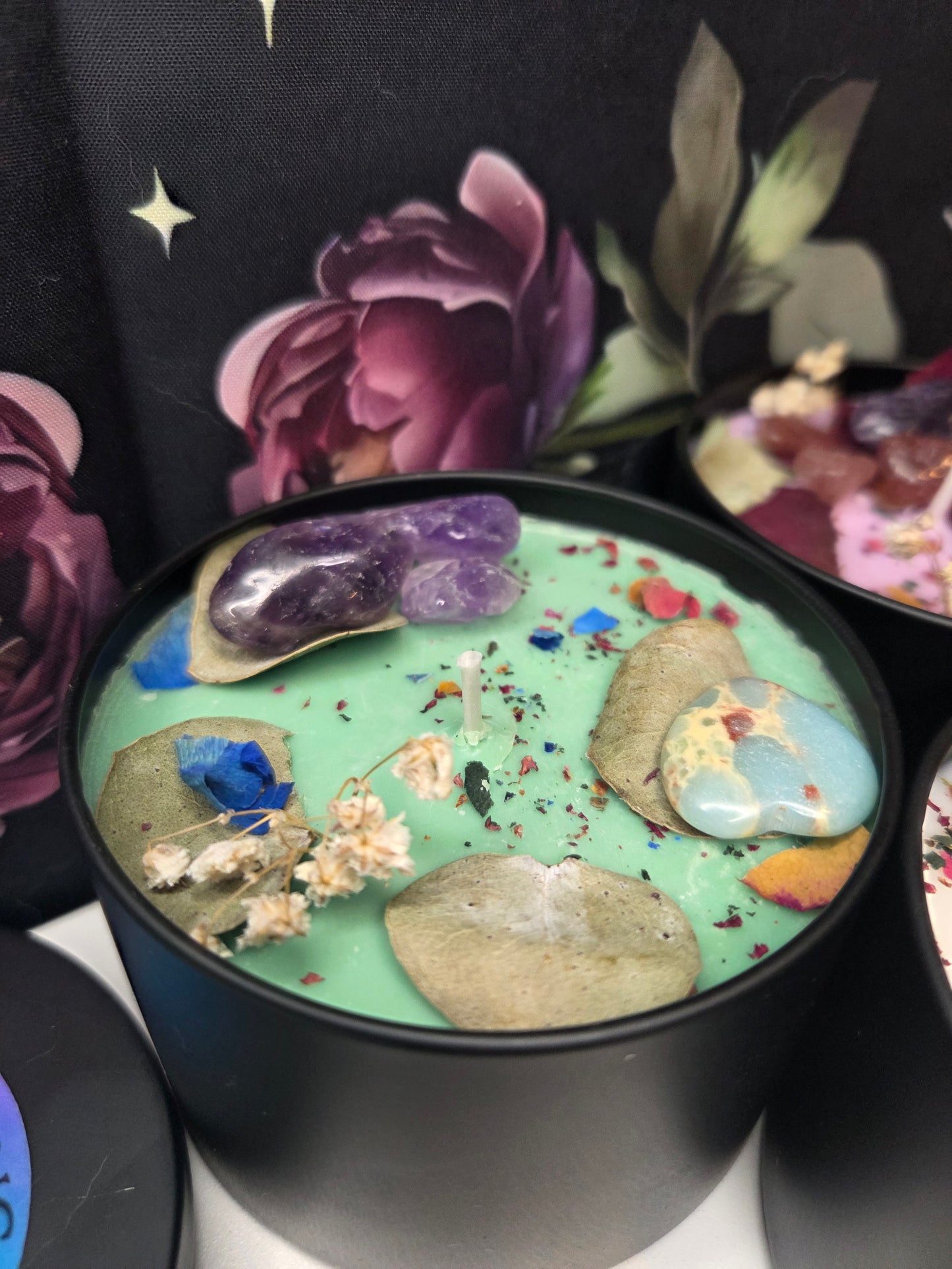 8oz. Premium Soy Candle w/Crystals